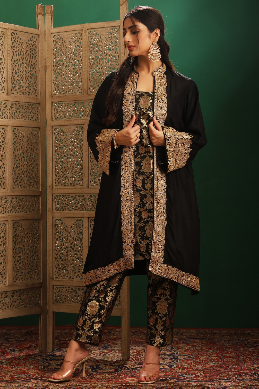 KAINA TILLA EMBROIDED BLACK JACKET