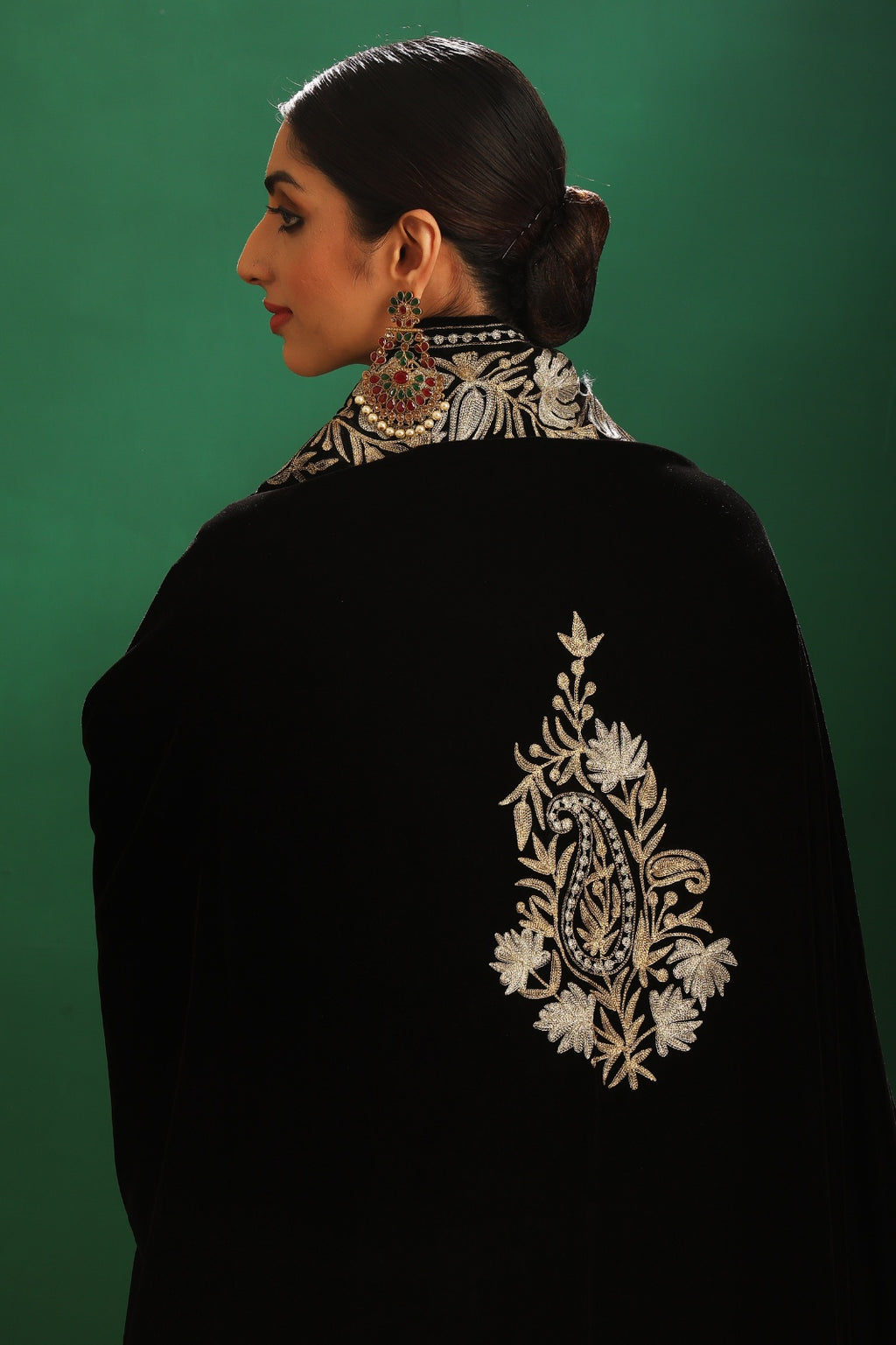 RUH  VELVET TILLA EMBROIDED CAPE - BLACK
