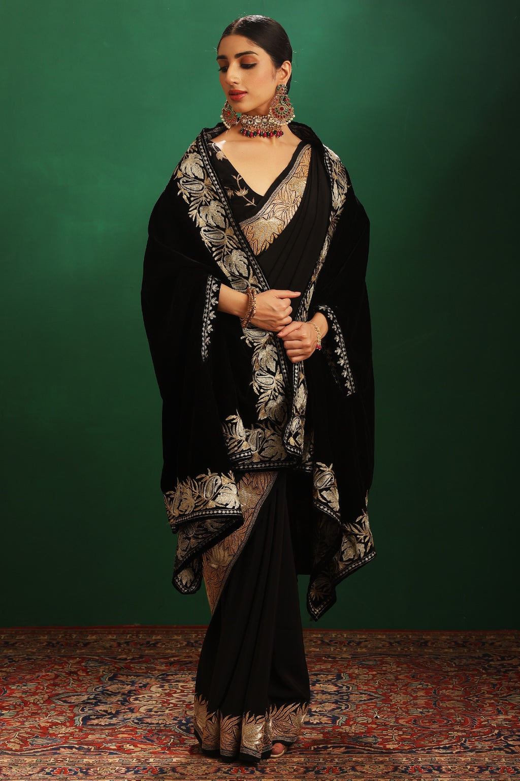 RUH  VELVET TILLA EMBROIDED CAPE - BLACK