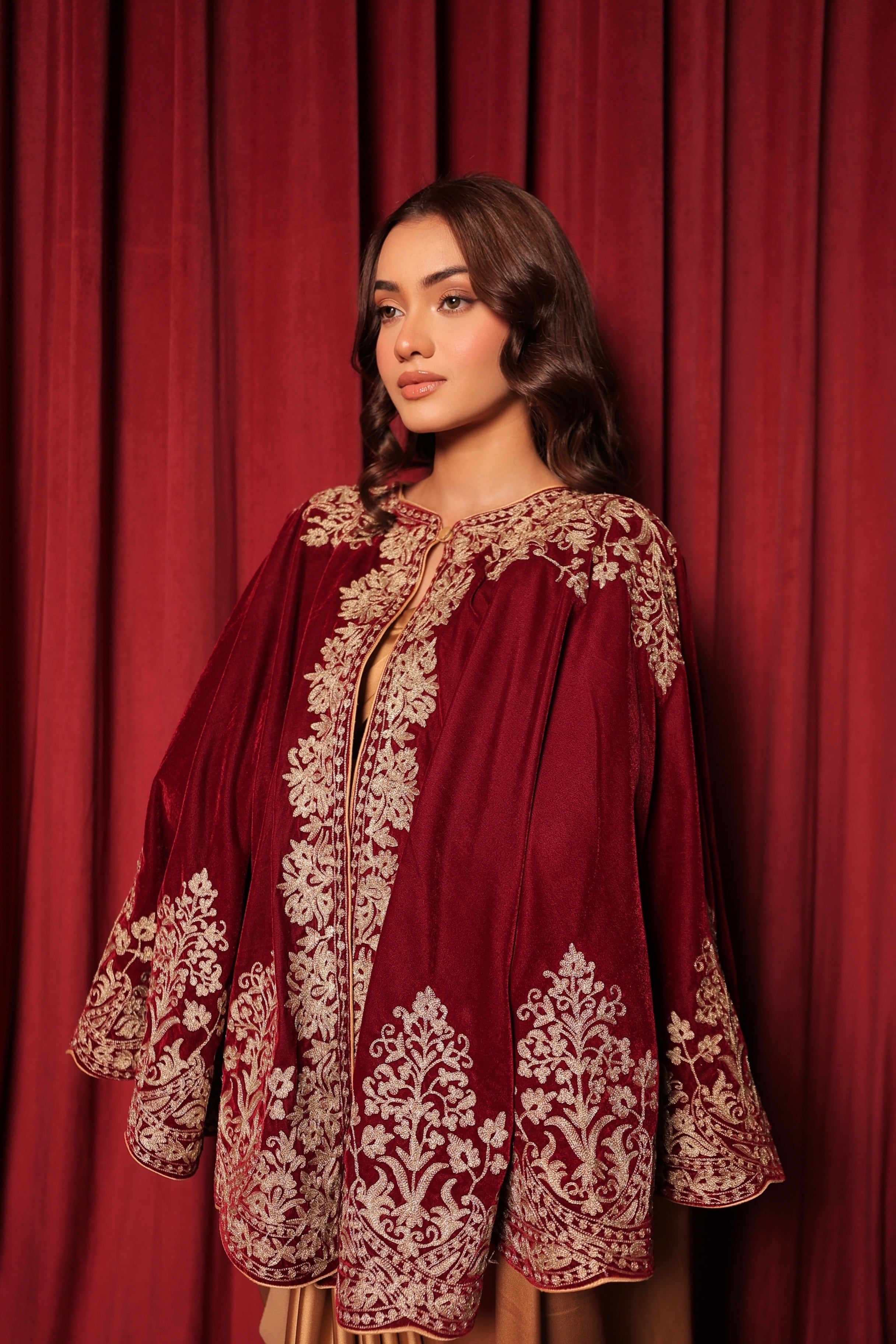 SHAHEEN VELVET TILLA EMBROIDED CAPE - MAROON