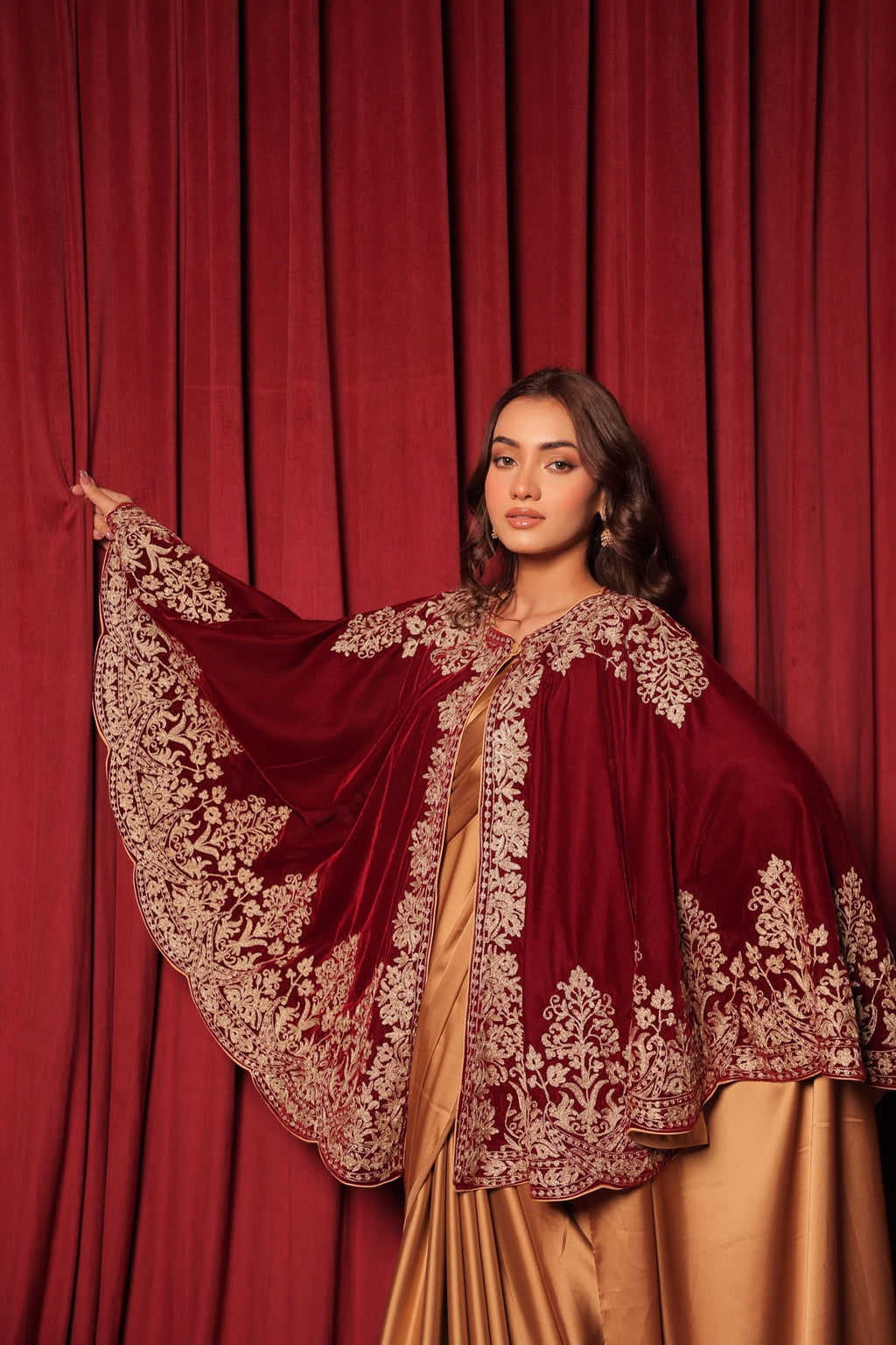 SHAHEEN VELVET TILLA EMBROIDED CAPE - MAROON