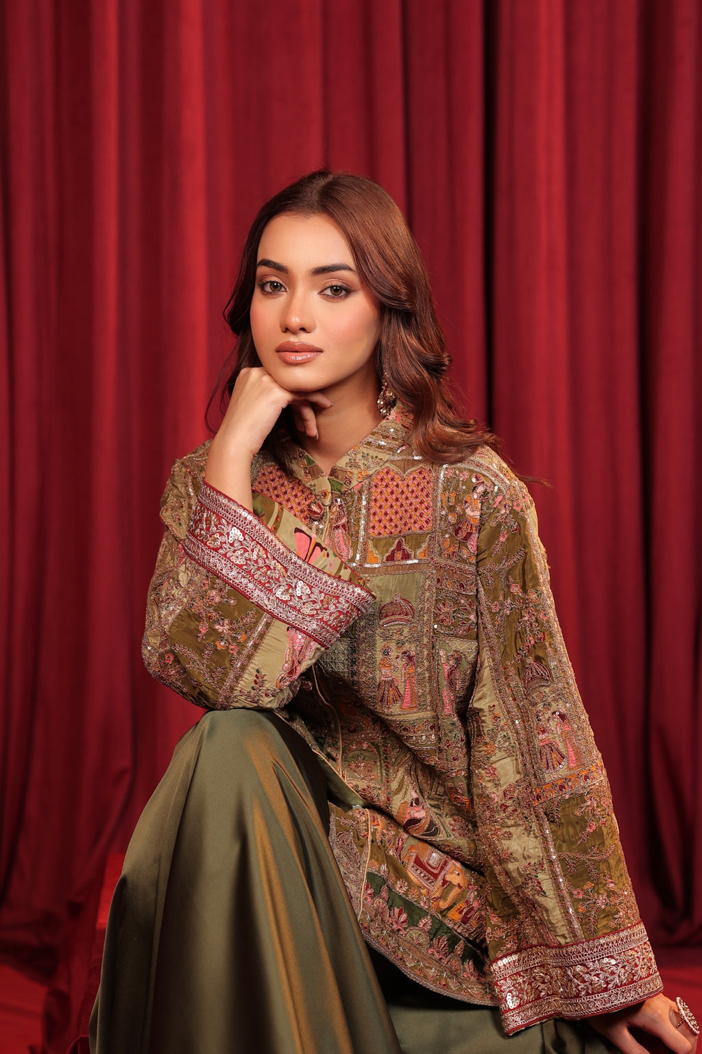 SHEEN EMBROIDED JACKET SET - GREEN