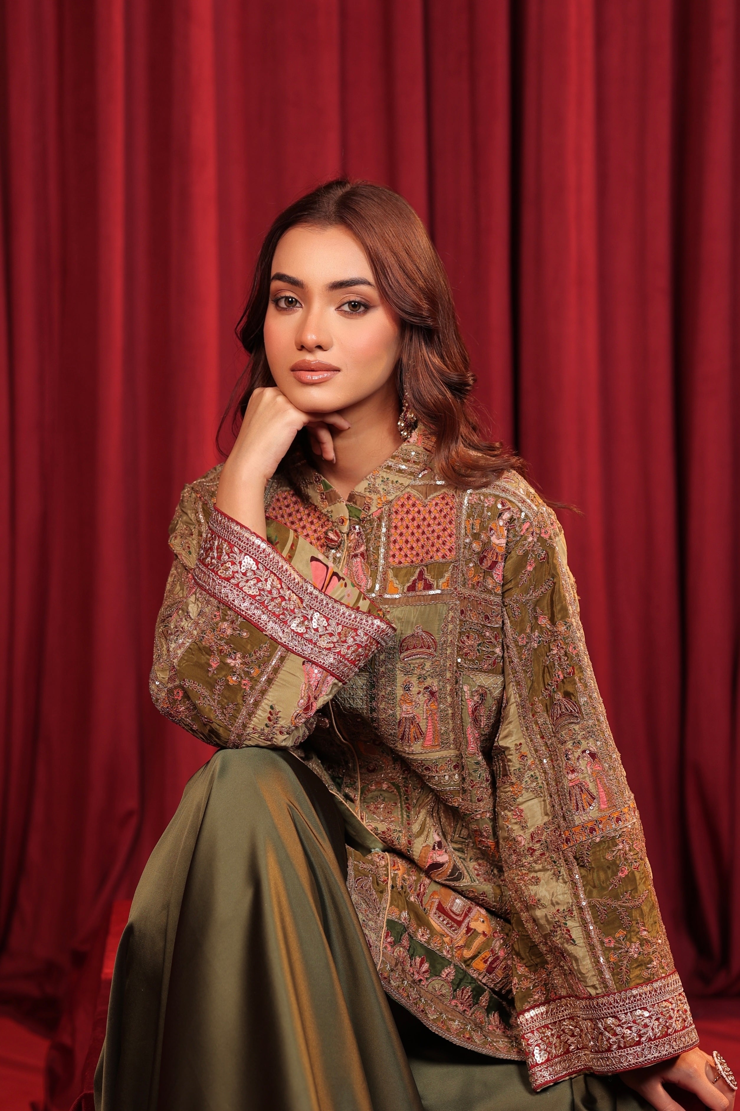 SHEEN EMBROIDED JACKET SET - GREEN