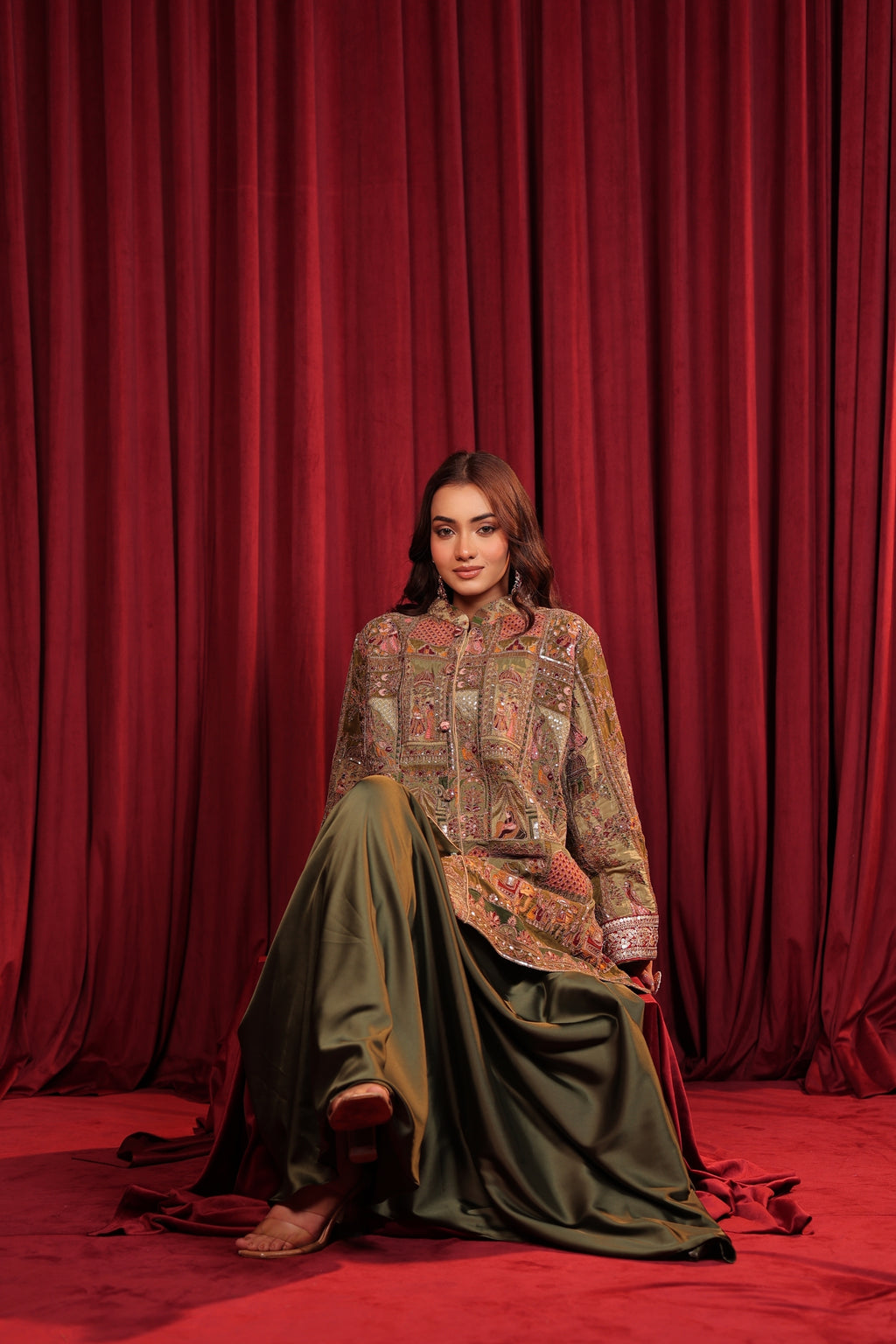 SHEEN EMBROIDED JACKET SET - GREEN