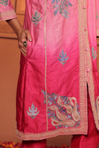 TAHIRA EMBROIDED JACKET - PINK